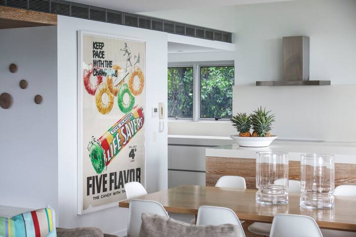 Hastings Park 6: Luxury Penthouse, Private Pool gallery image 2