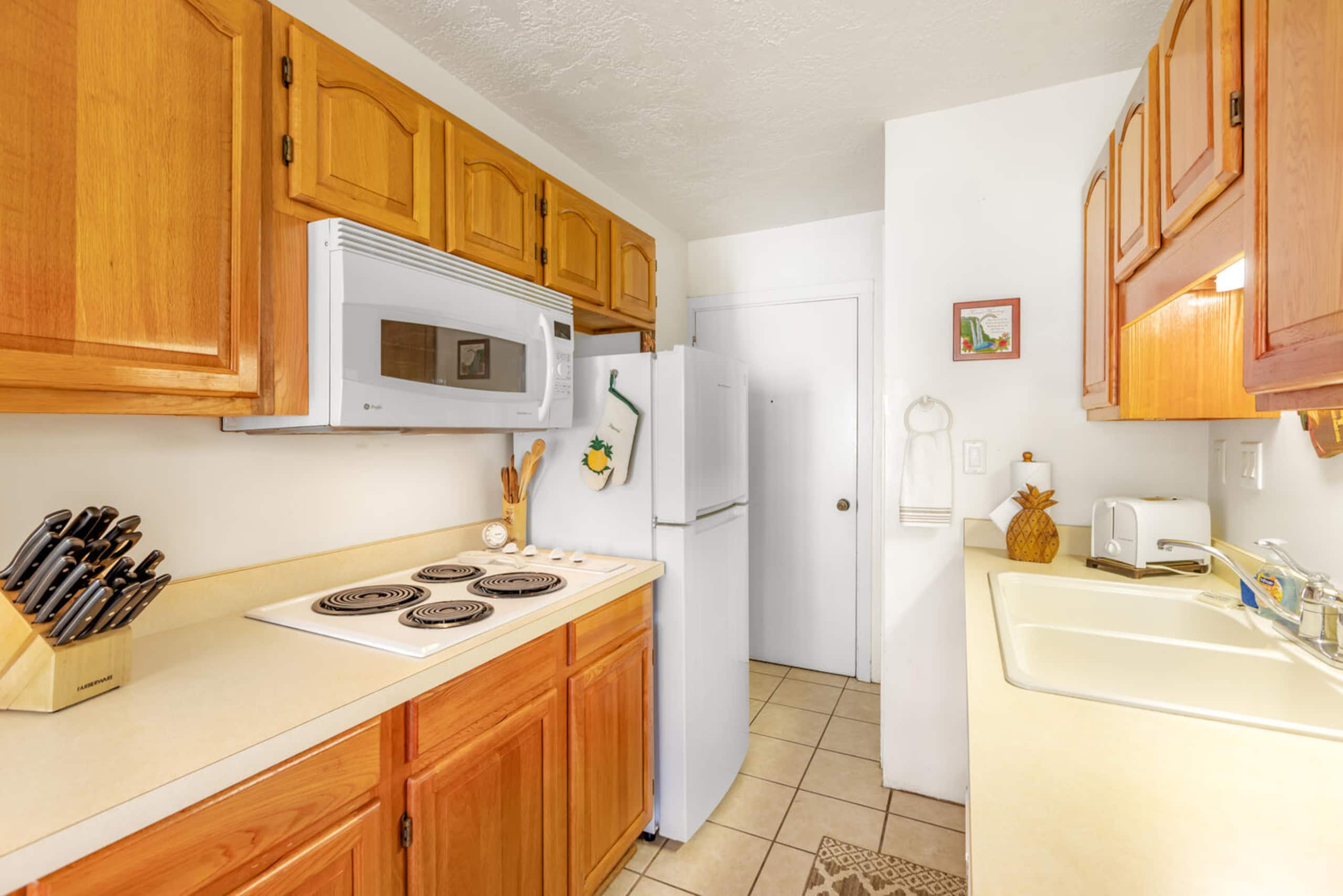 Prince Kuhio 232 garden view studio - Photo 12