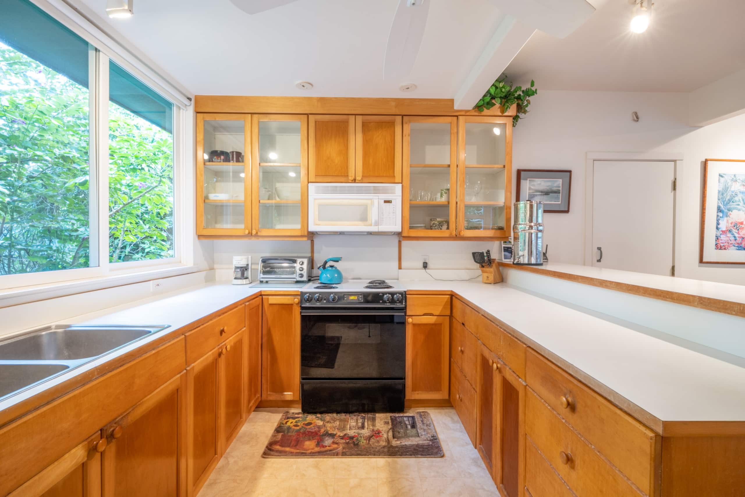 Home in Hanalei · ★4.93 · 1 bedroom · 1 bed · 1 bath - Image 5