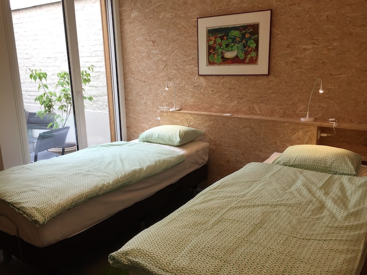 Slaapkamer 1 (2 eenpersoonsbedden of 1 tweepersoonsbed naar keuze) - elektrisch verstelbaar