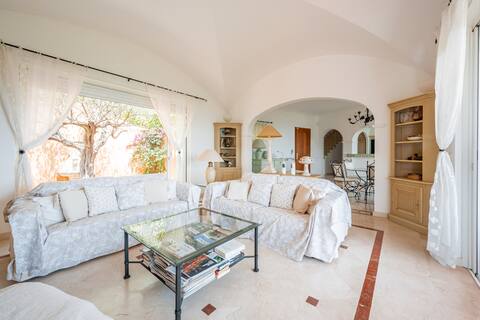 Top performing Airbnb: Villa Bella Vista in La Croix Valmer