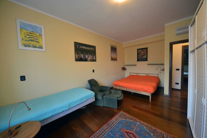 ห้องเตียงใหญ่ - ห้องเตียงใหญ่ - ห้องเตียงใหญ่