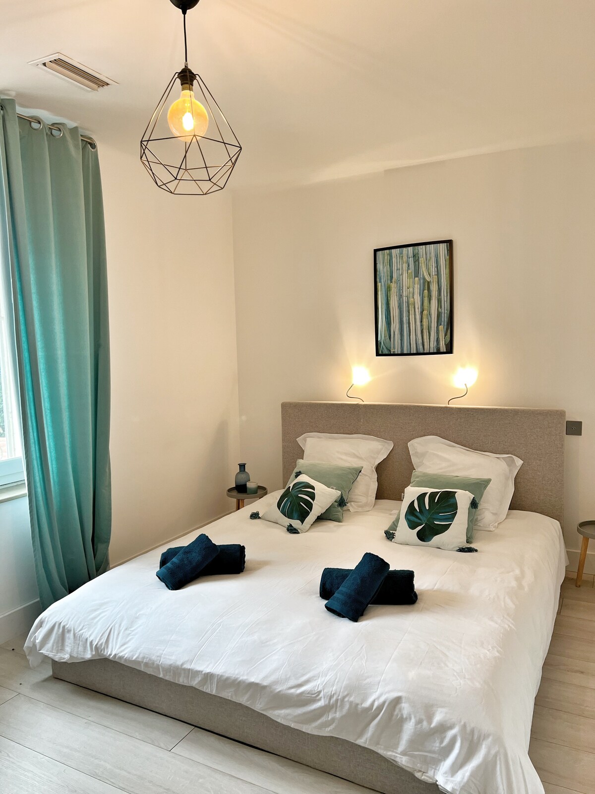 第二间卧室配备大双人床180x200