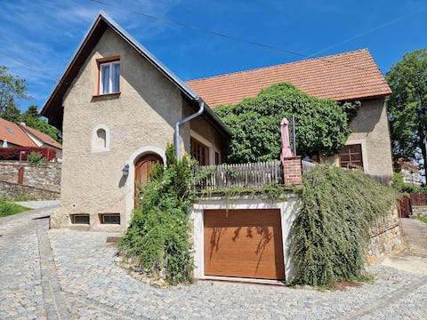 Krumlov82 Amazing big house 4 min walk main square