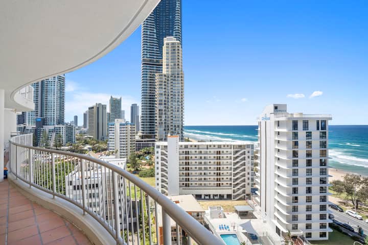 Ocean Views @ The Moroccan Resort - Gold Coast