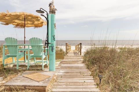 Direct Ocean Front No Hurricane Damage PetsWelcome