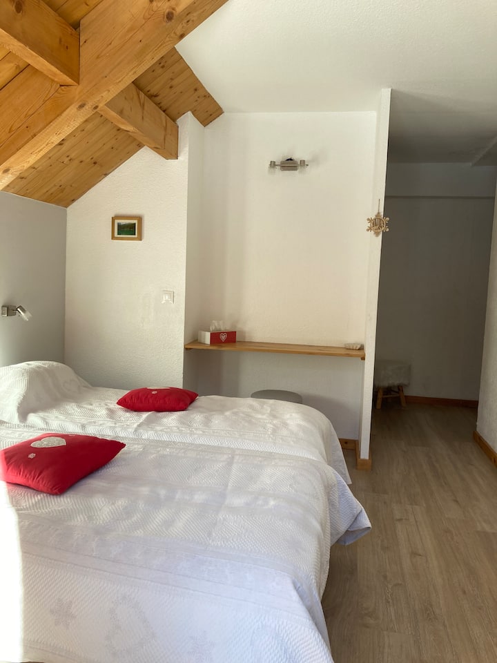 საძინებელი 2