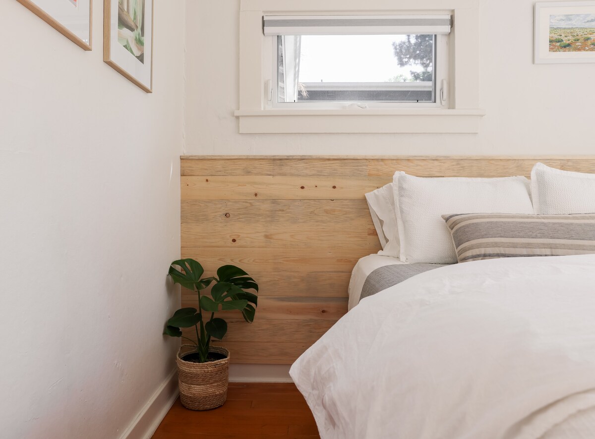 2. spavaća soba - bračni krevet (širine 150 - 179