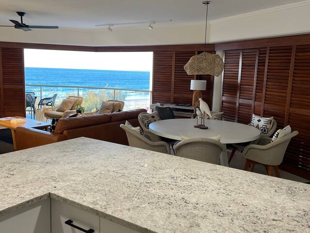 A Luxury Beachfront Penthouse Sunshine Coast Qld gallery image 5