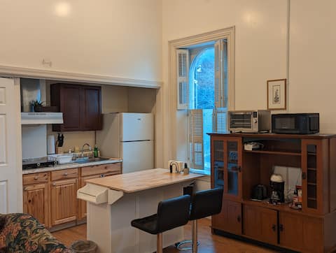 Upscale Sparkling 1Bdr Apt
