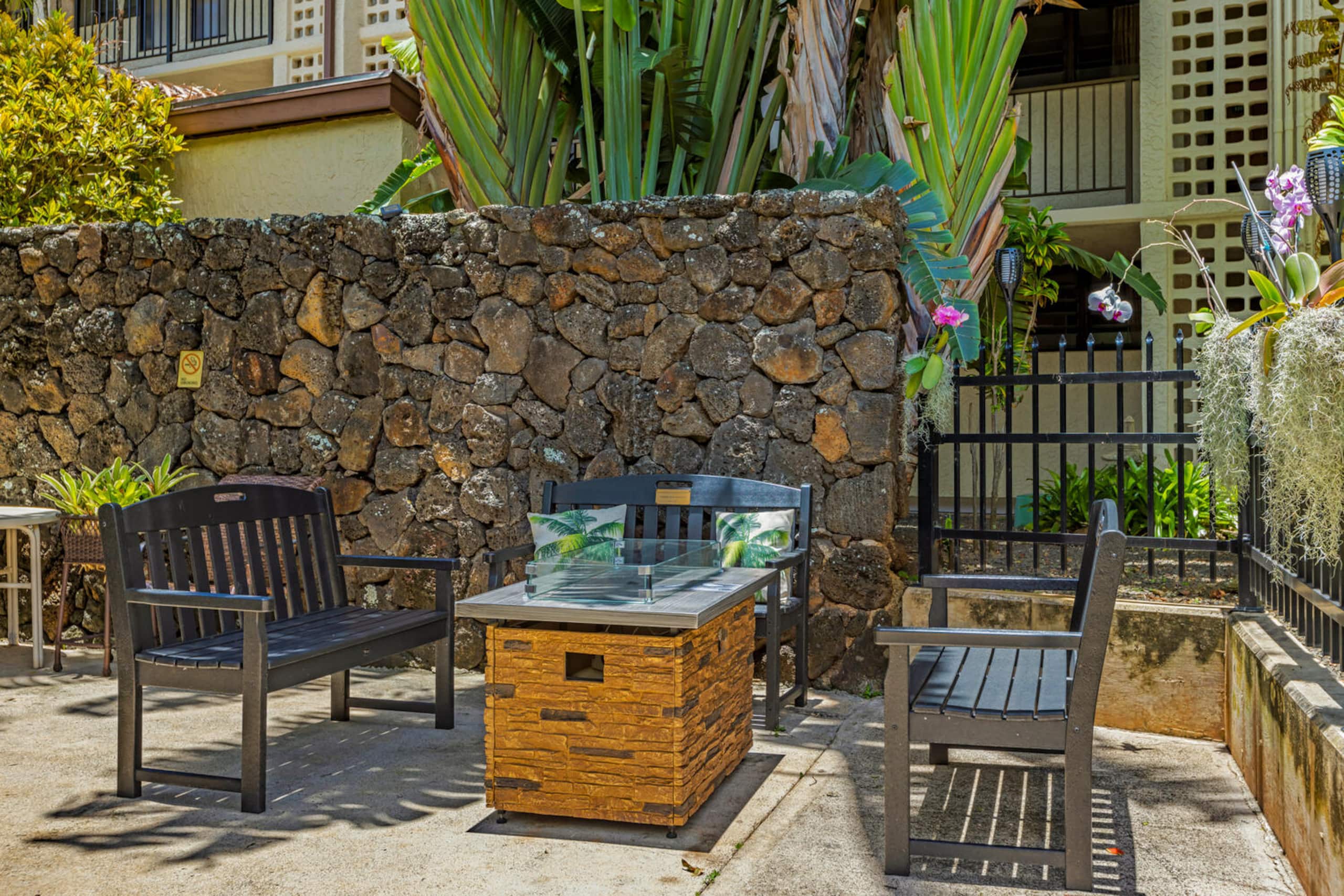 Prince Kuhio 336 Garden view studio - Photo 14