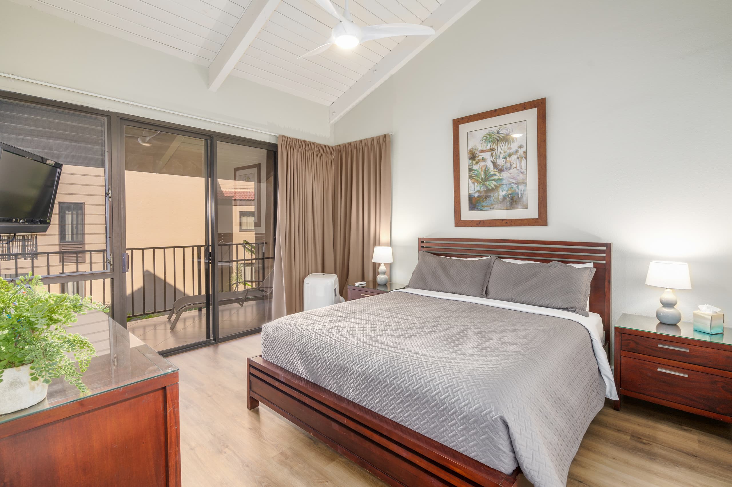 Kamaole Sands 5-316-Well Equipped-Ocean Views-AC - Image 4