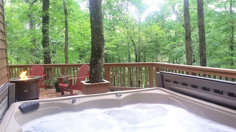 Creekside Cabin-Hot Tub Weekday Discounts