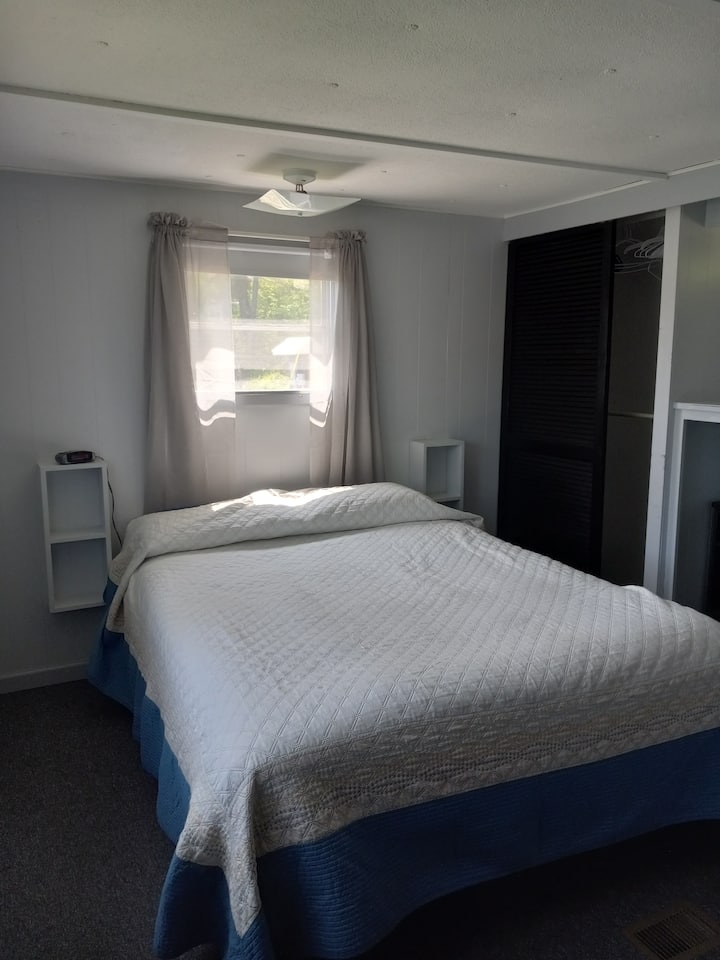 卧室1 -标准双人床