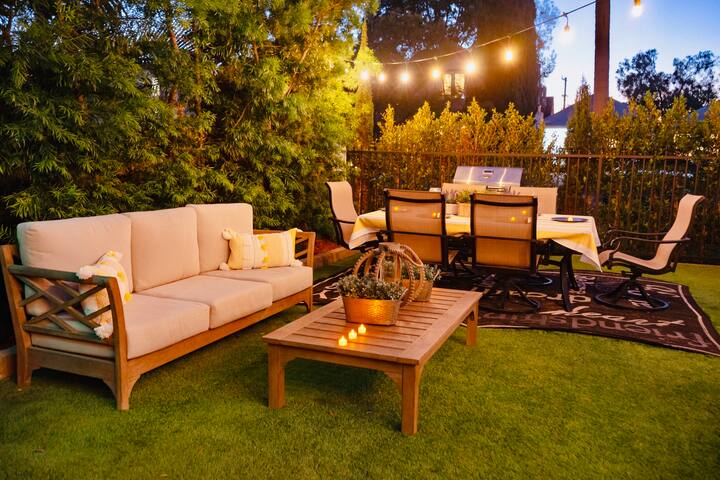 STUNNING MANSION THE BEST LOCATION & AMENITIES gallery image 3