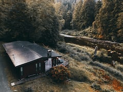 Mid-Century+Riverfront+Cabin+-+Seclusion+Awaits%21