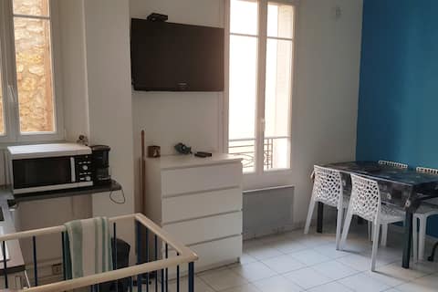 2 Room apartment in a residential Paris area