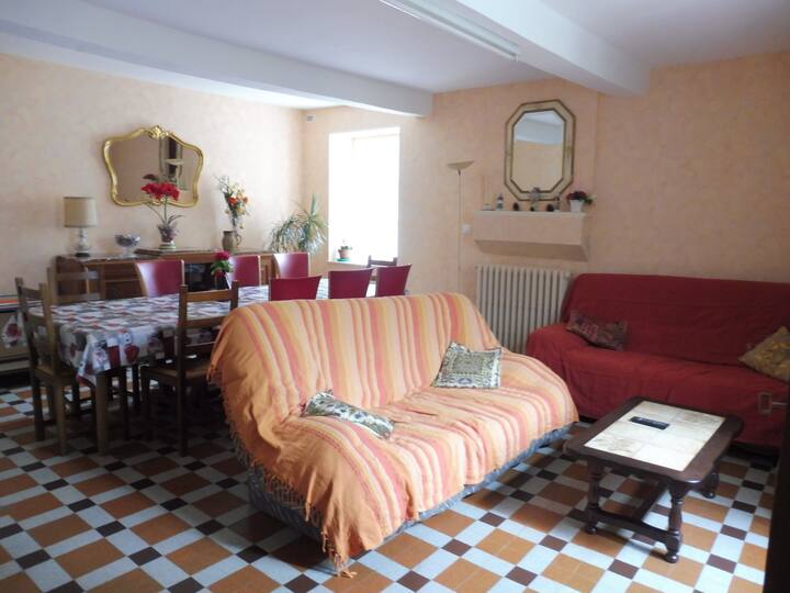 Gîte à La Campagne 10 Personnes - Saône-et-Loire