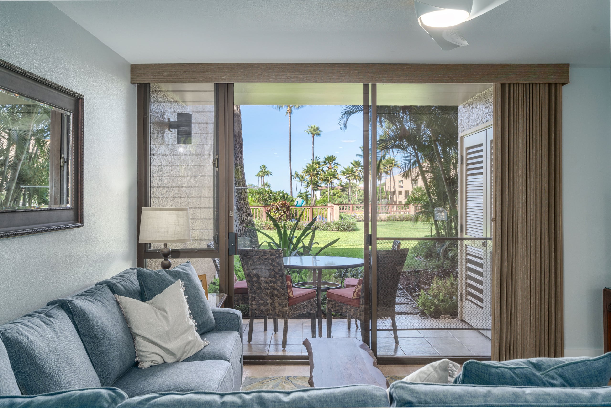 Newly Remodeled-Rare 2 Bedroom Ground Floor-AC - Image 8