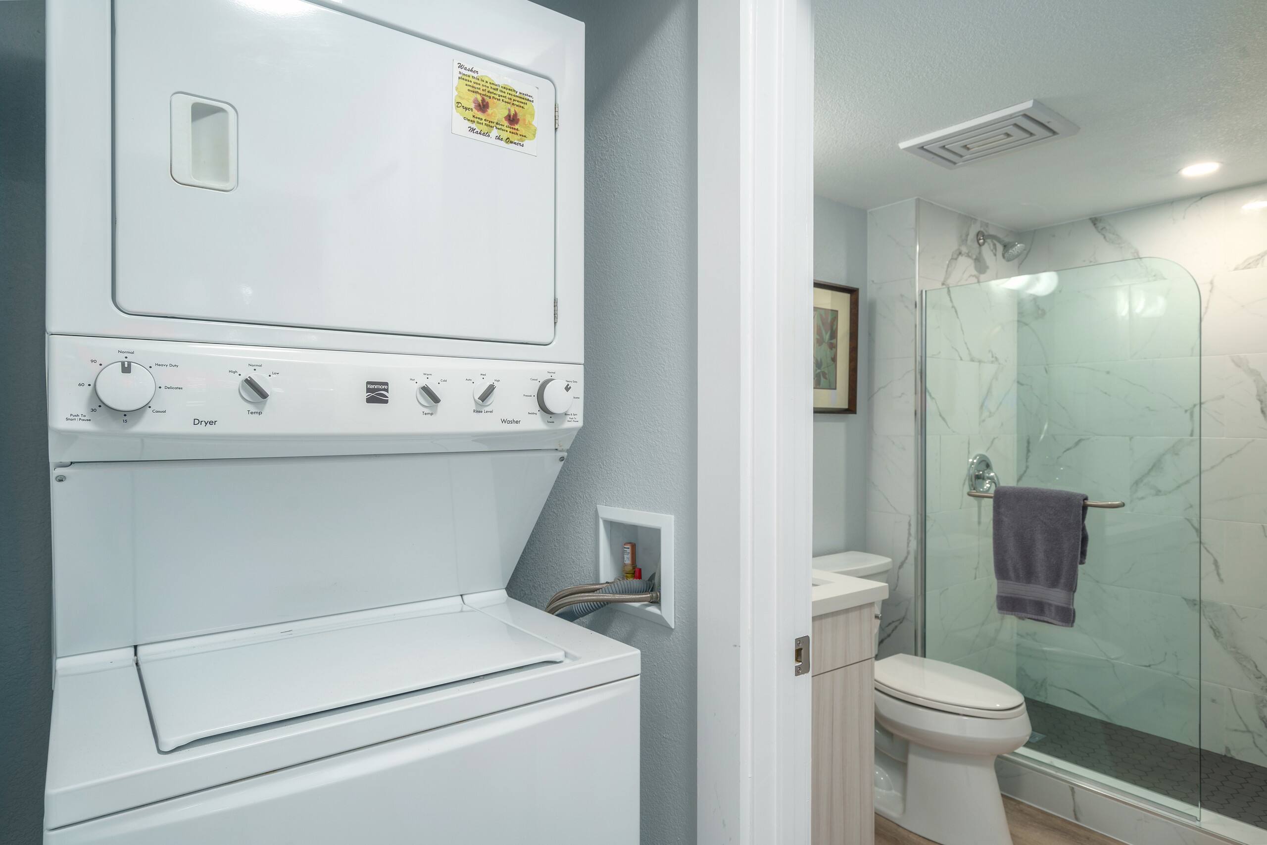 Newly Remodeled-Rare 2 Bedroom Ground Floor-AC - Image 26