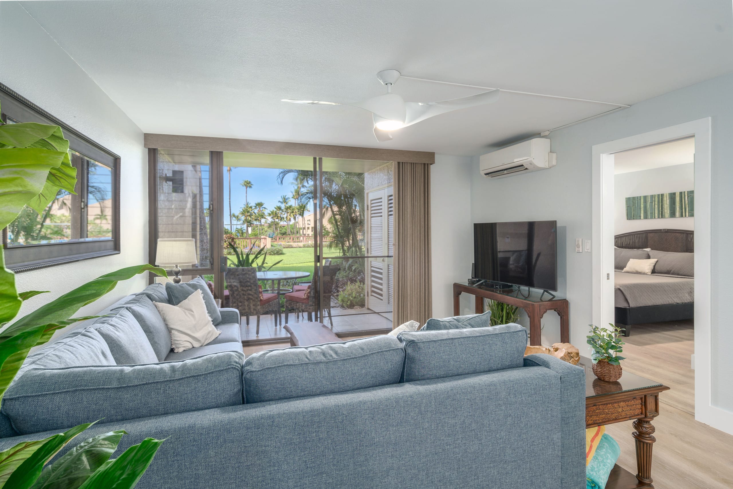 Newly Remodeled-Rare 2 Bedroom Ground Floor-AC - Image 9