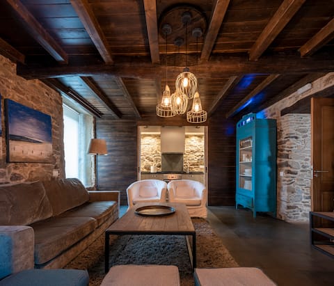 Anuncio de Airbnb popular: Casa de campo - Old Farm house en Santiago De Compostela