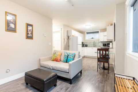 Successful Airbnb property: Lilly Pad Suite in Hastings Sunrise
