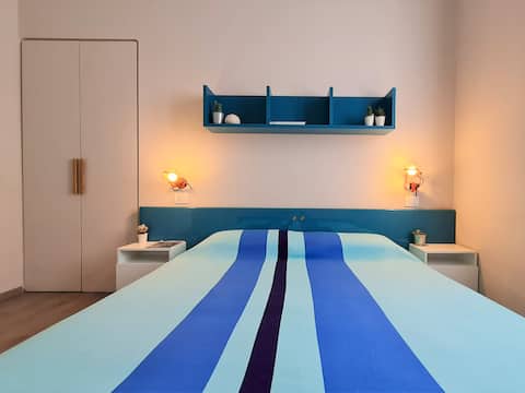 Successful Airbnb property: Design by the sea - blue in Chiavari