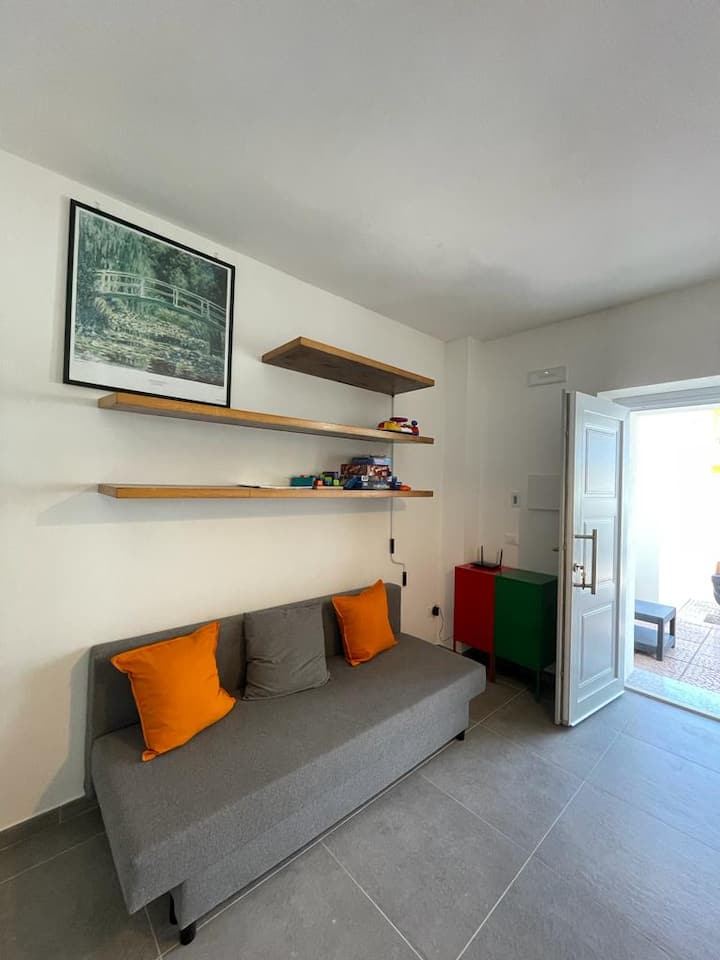 sebule na kitanda cha sofa