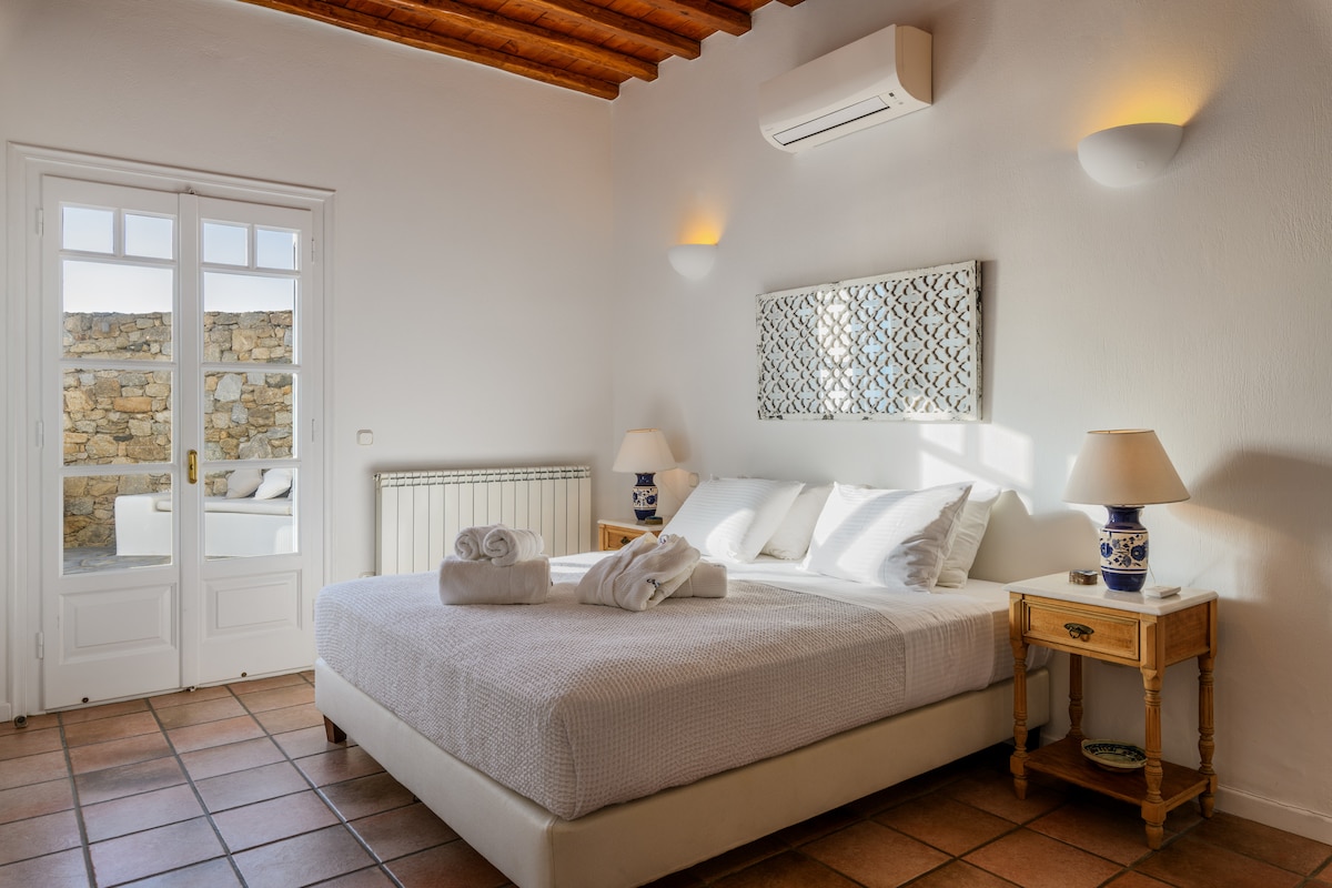 Druga glavna spavaća soba s bračnim krevetom veličine 1,80 cm s madracem Sealy® na Floridi