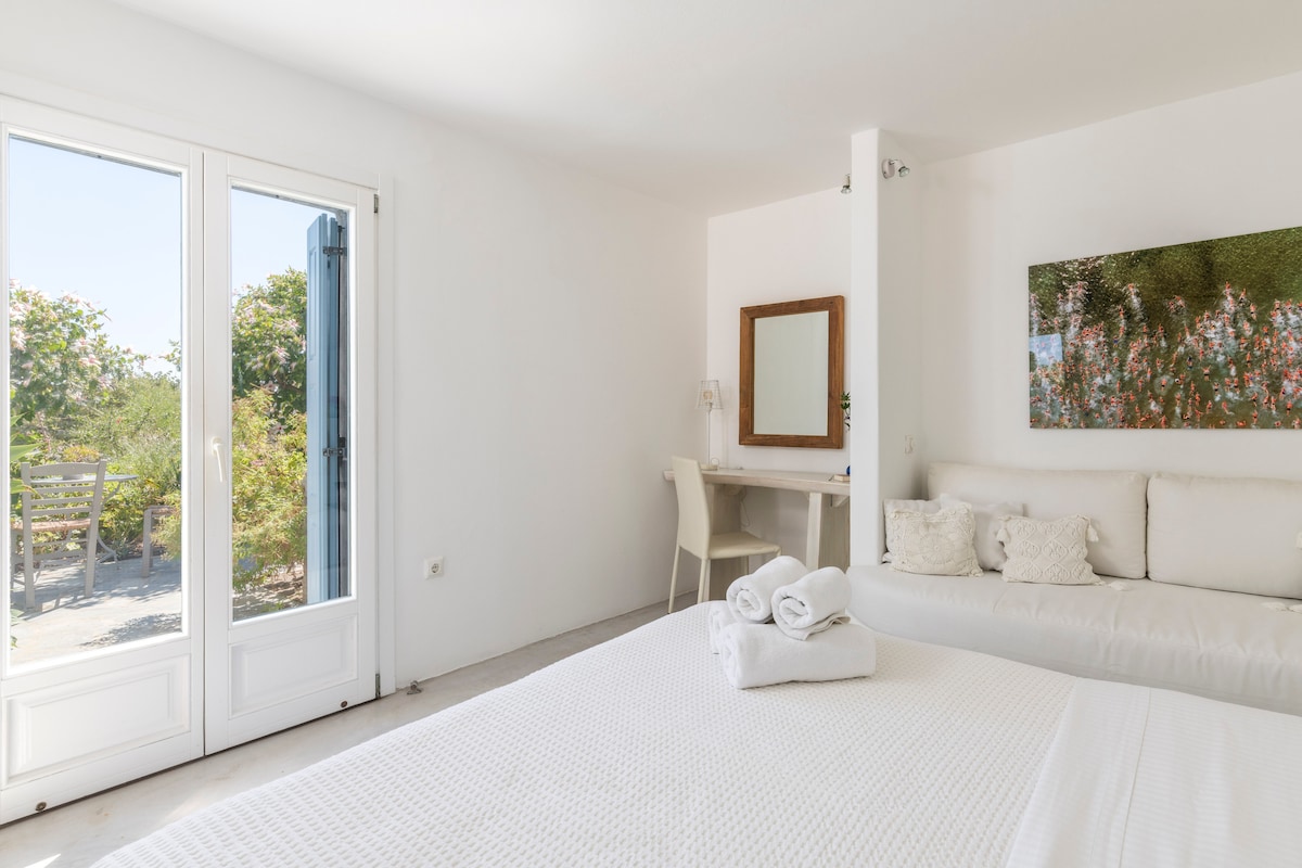 Apartman od 25 m2 na bračnom krevetu na razini vrta 1,60cm i model madraca Sealy® Florida i kauč/krevet 