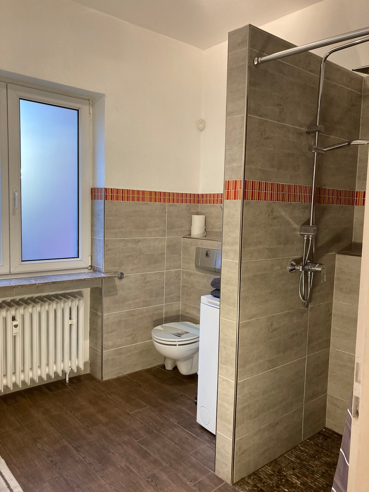 Business/study room in Cologne – 10 minutes from the city