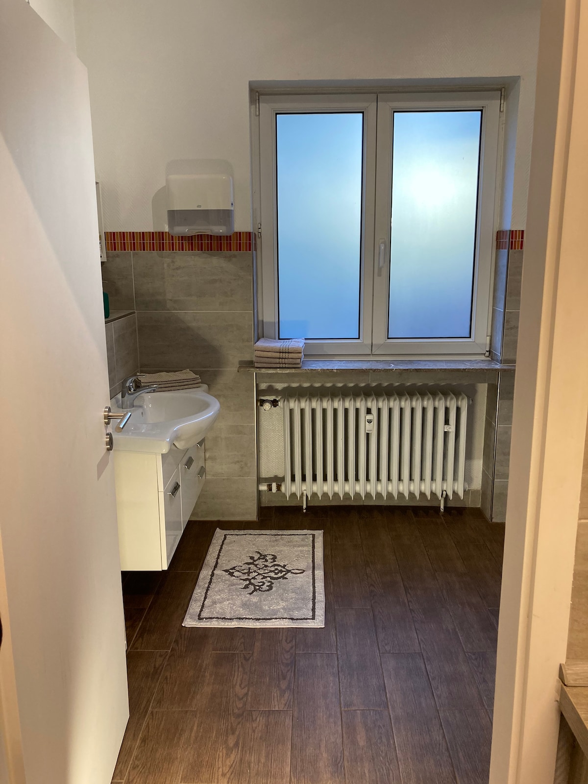 Business/study room in Cologne – 10 minutes from the city