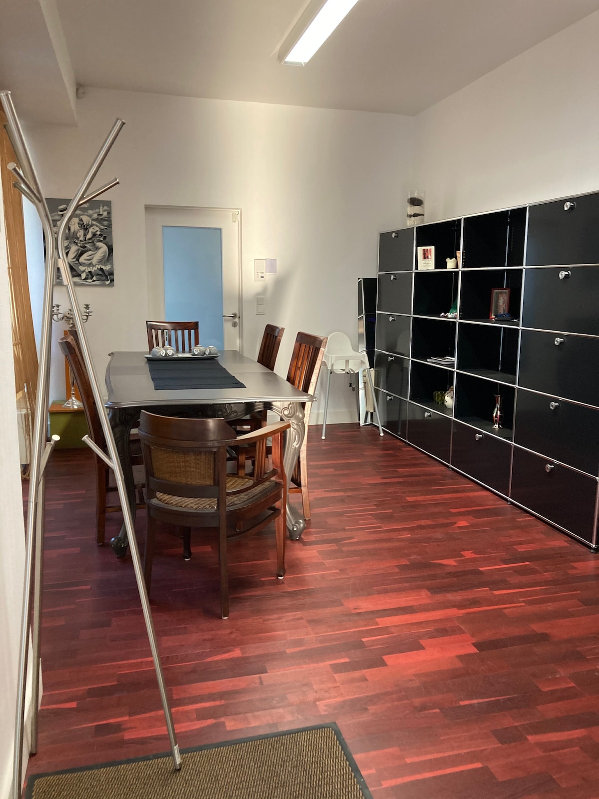 Business/study room in Cologne – 10 minutes from the city