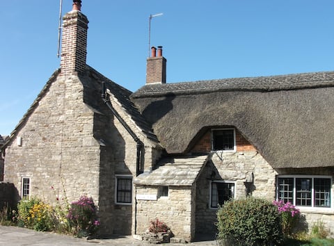 Successful Airbnb property: Wissett Cottage in Corfe Castle
