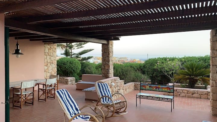 Delightful villa overlooking Lampedusa