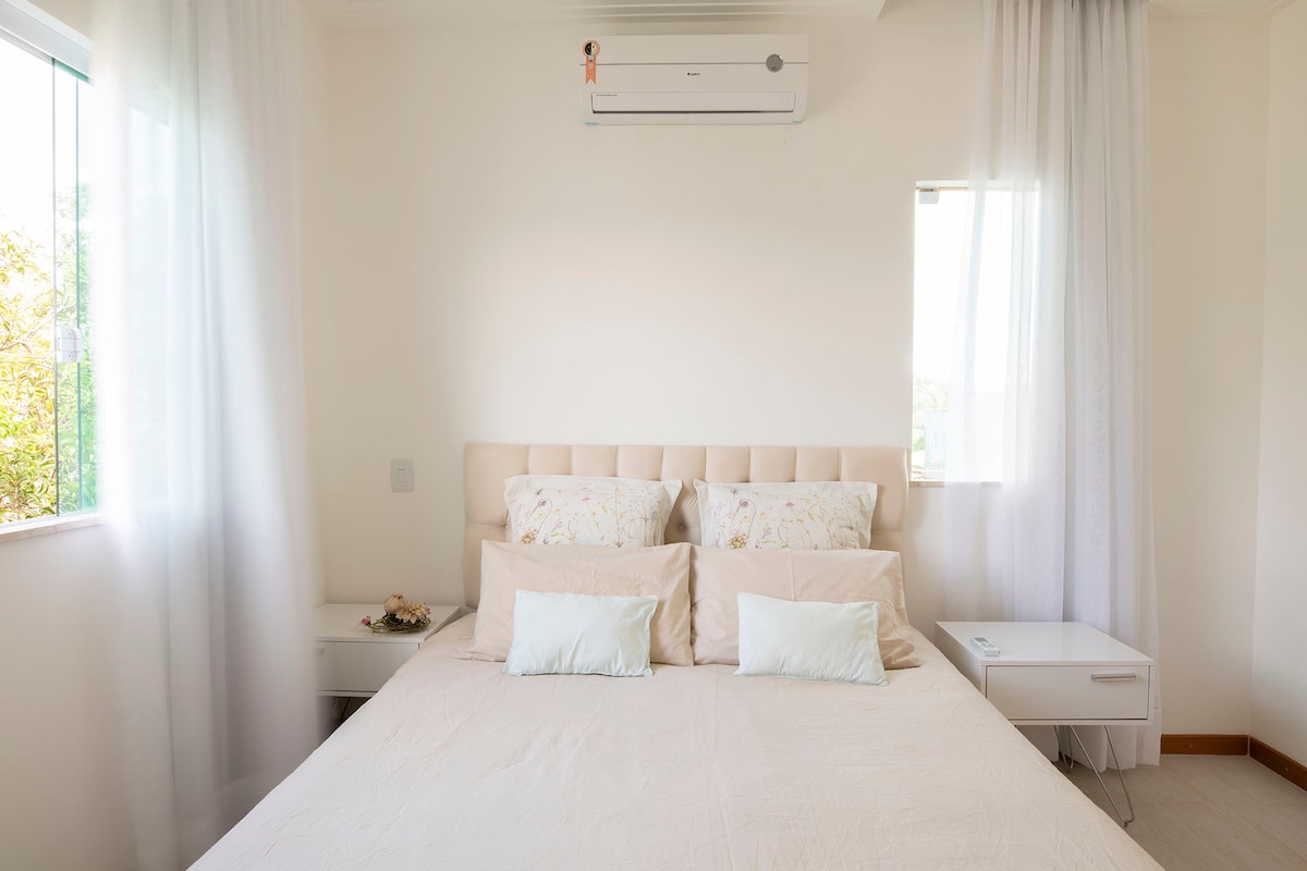 الجناح 3 في الطابق الأول، ويطل على الحديقة.