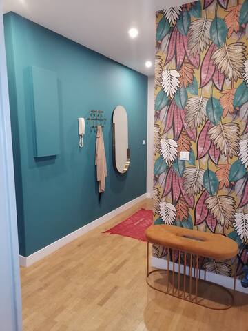 Charming flat in the heart of La Croix Rousse gallery image 5