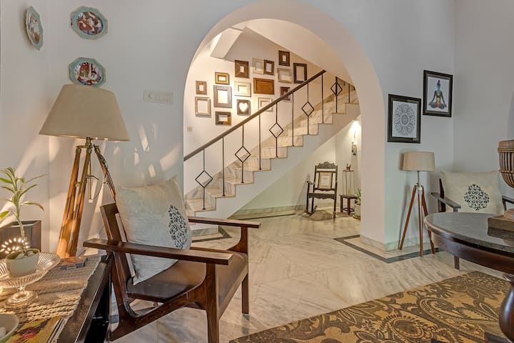 Villa Lobby with Stairs LEading to Upper LEvel