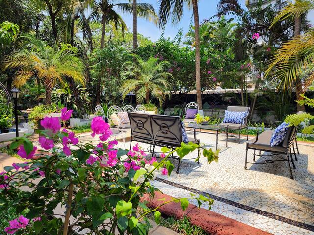 Heritage 5 BHK Luxury Bungalow-Pvt Pool•BBQ•Garden