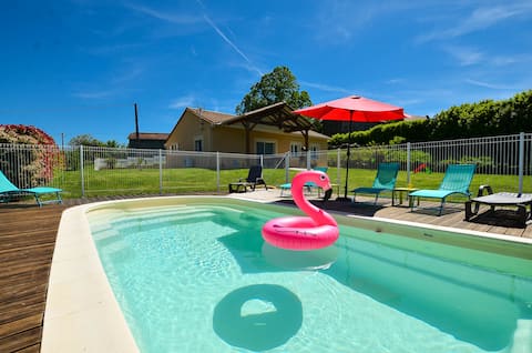 Air-conditioned house with private heated pool