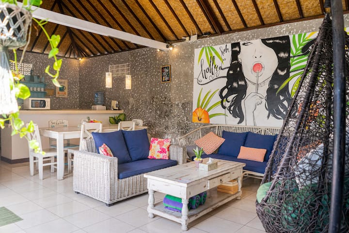 3 Br | Private Pool | 1 Min Walk To La Favela! - Seminyak