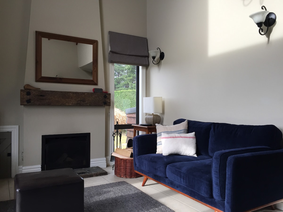 Popular Airbnb listing: Wanaka Cottage in Wānaka Outer