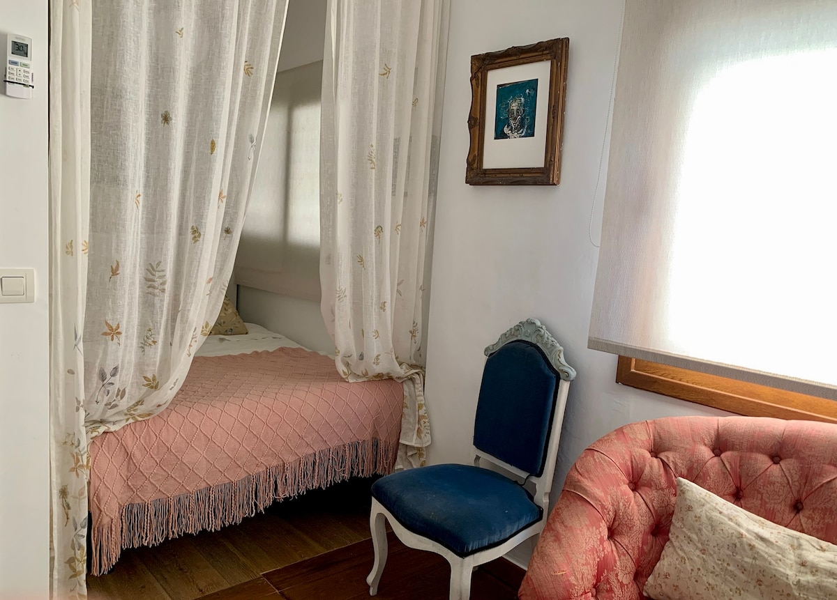 נוף למיטה/חדר שינה מהסלון