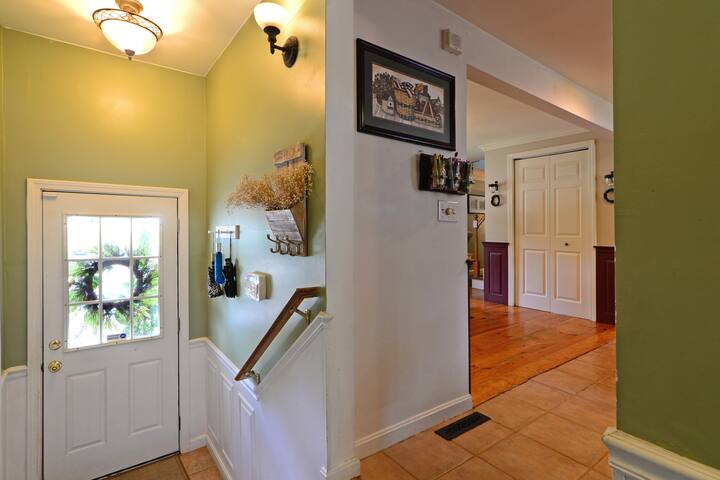 Vineyards, Newport, Narragansett, In-Ground Pool gallery image 5