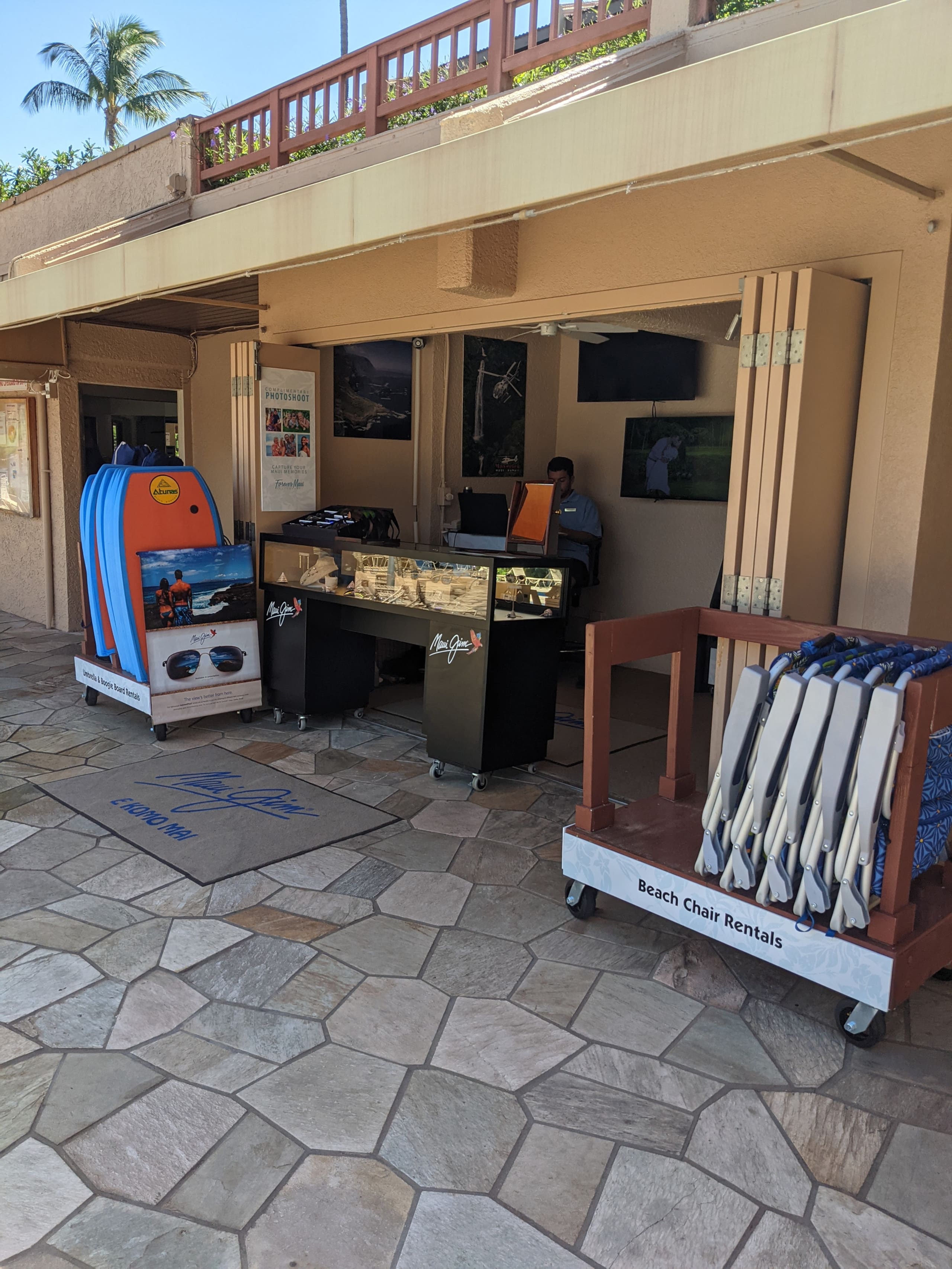 Condo in Kihei · ★4.75 · 1 bedroom · 2 beds · 2 private baths - Image 2