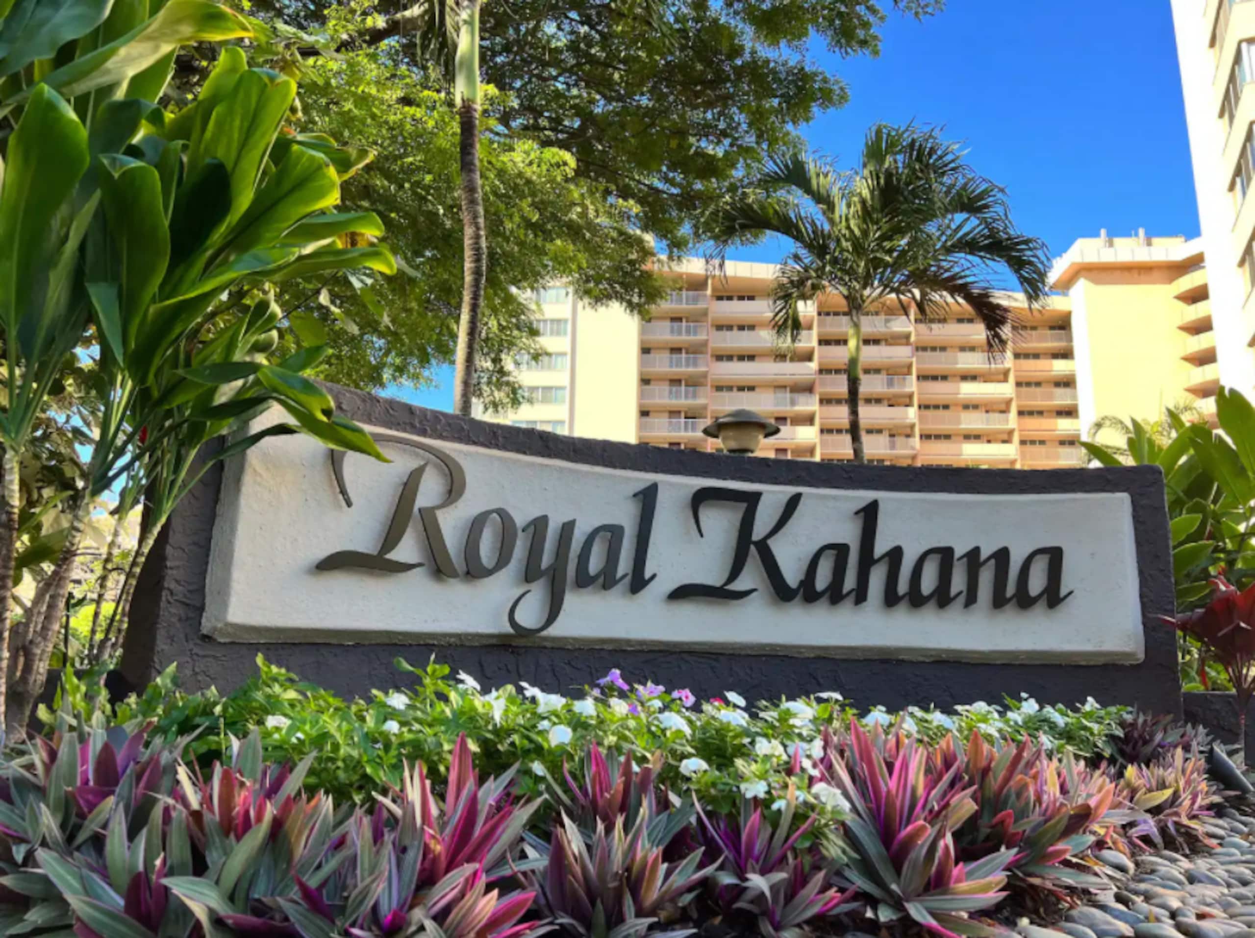 Condo in Lahaina · ★4.93 · Studio · 2 beds · 1 bath - Image 27