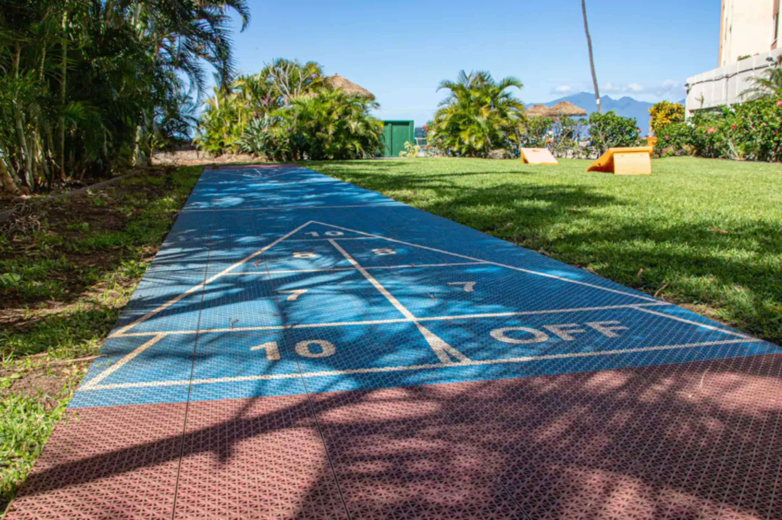 Condo in Lahaina · ★4.93 · Studio · 2 beds · 1 bath - Image 14