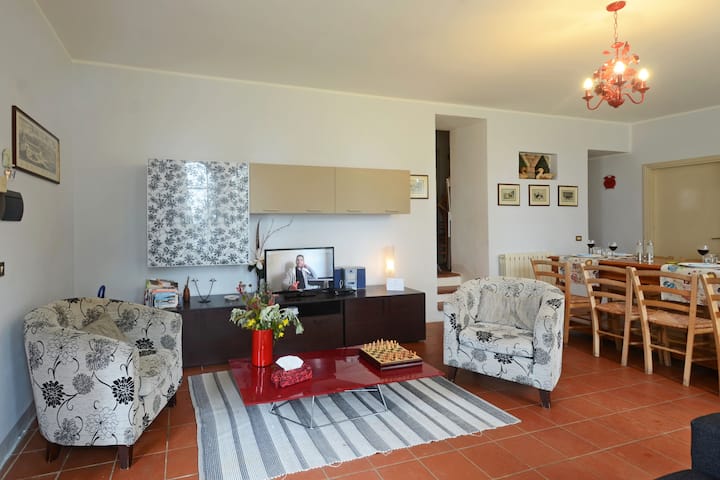 Foresteria 3, Jacuzzi, Boules, Piscines, Parc - 움브리아