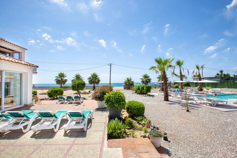 Malgrat de Mar Beachfront Village 3 Bedroom H2